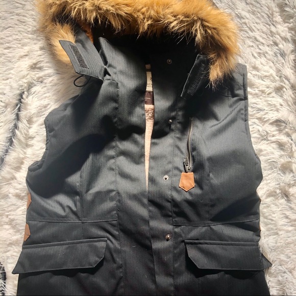 Not for sale! Legendary Whitetails Ketchikan Vest - Picture 8 of 8